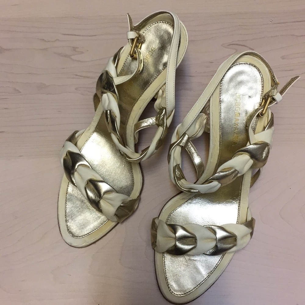 Bcbg max azria off wt gold 39 heels
